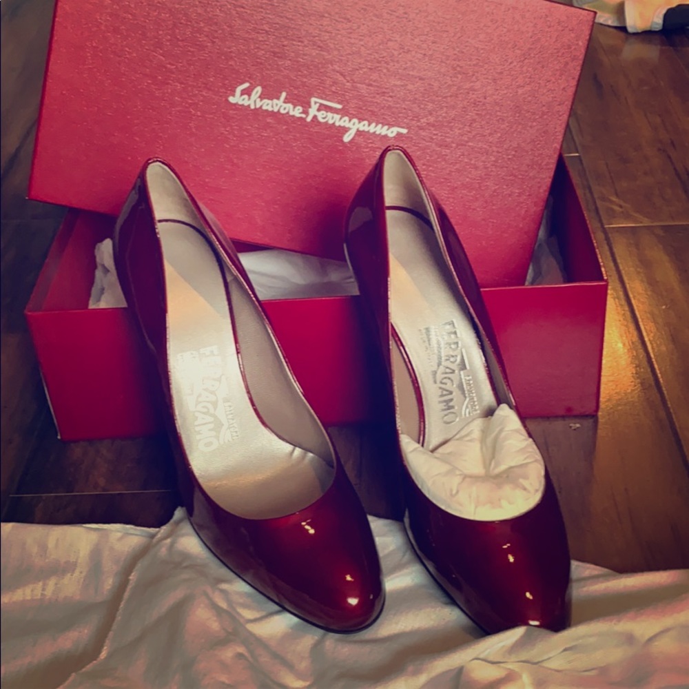 Salvatore Ferragamo NeNe size 7 - 1/2